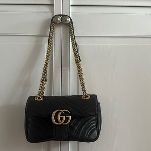 Gucci GG Marmont Medium Matelasse Shoulder Bag Black Leather Crossbody